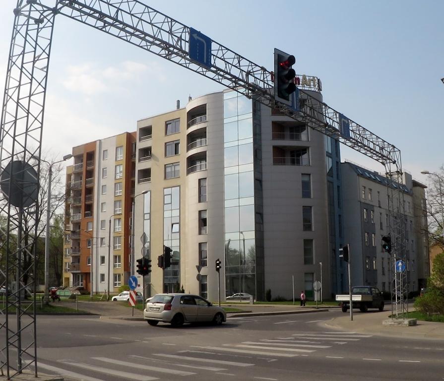 Cozy Vibes Like Home It Is Quiet Apartment With Three Bedrooms Riga Exterior photo